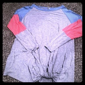 Maternity striped knot shirt